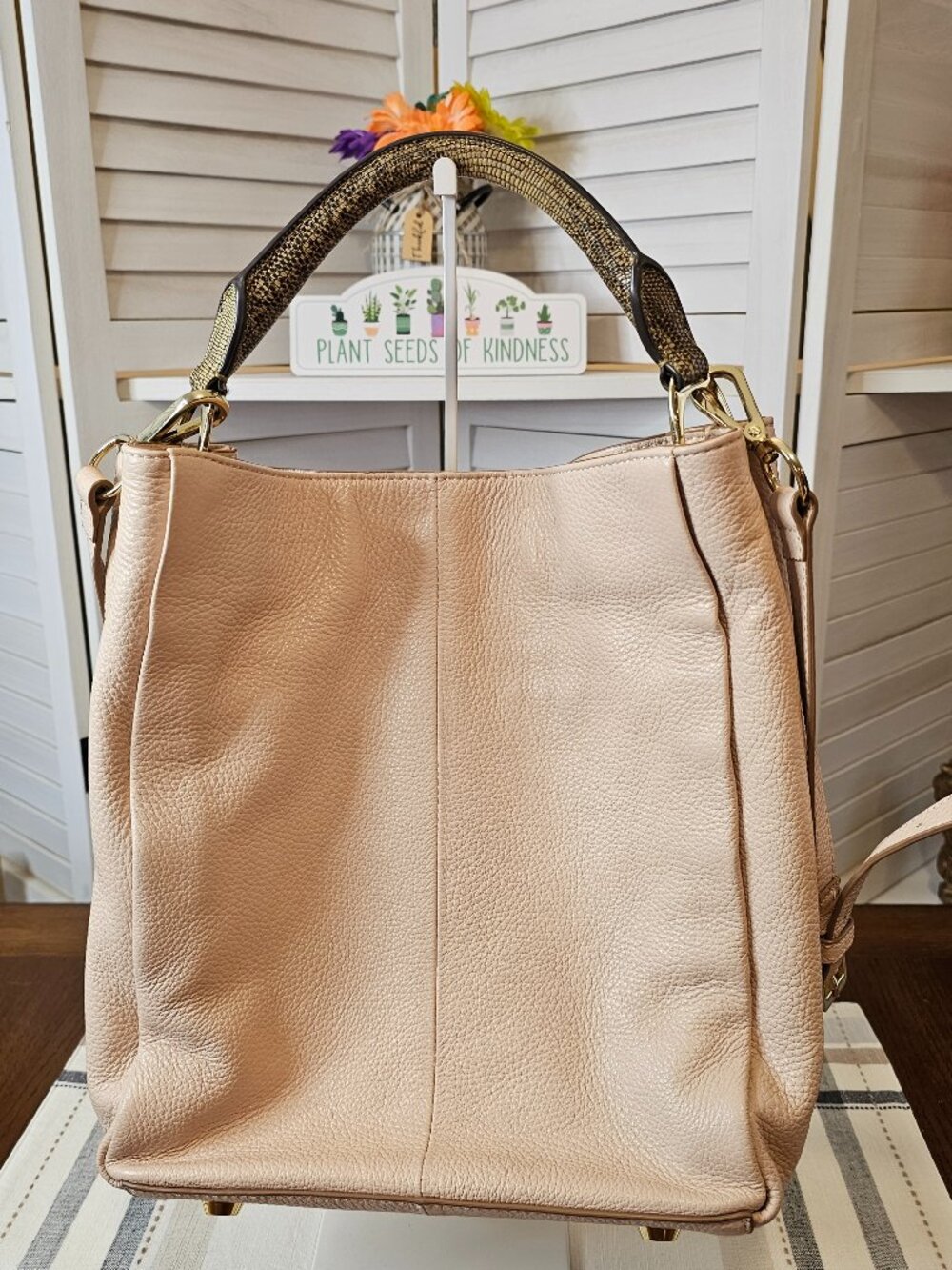 G.I.L.I. Blush Pink Leather Hobo, Crossbody